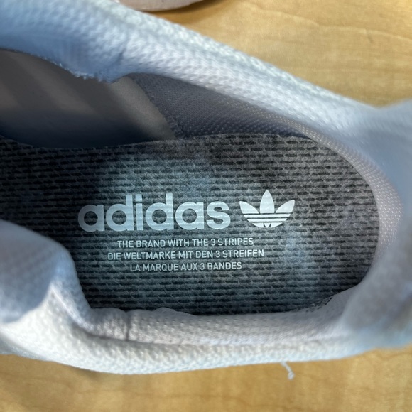NEW Adidas Women’s Swift Run Shoes - Picture 9 of 12